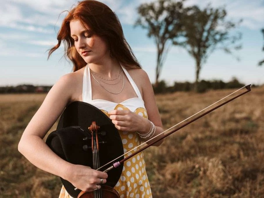 5 Things To Always Pack for a Tour